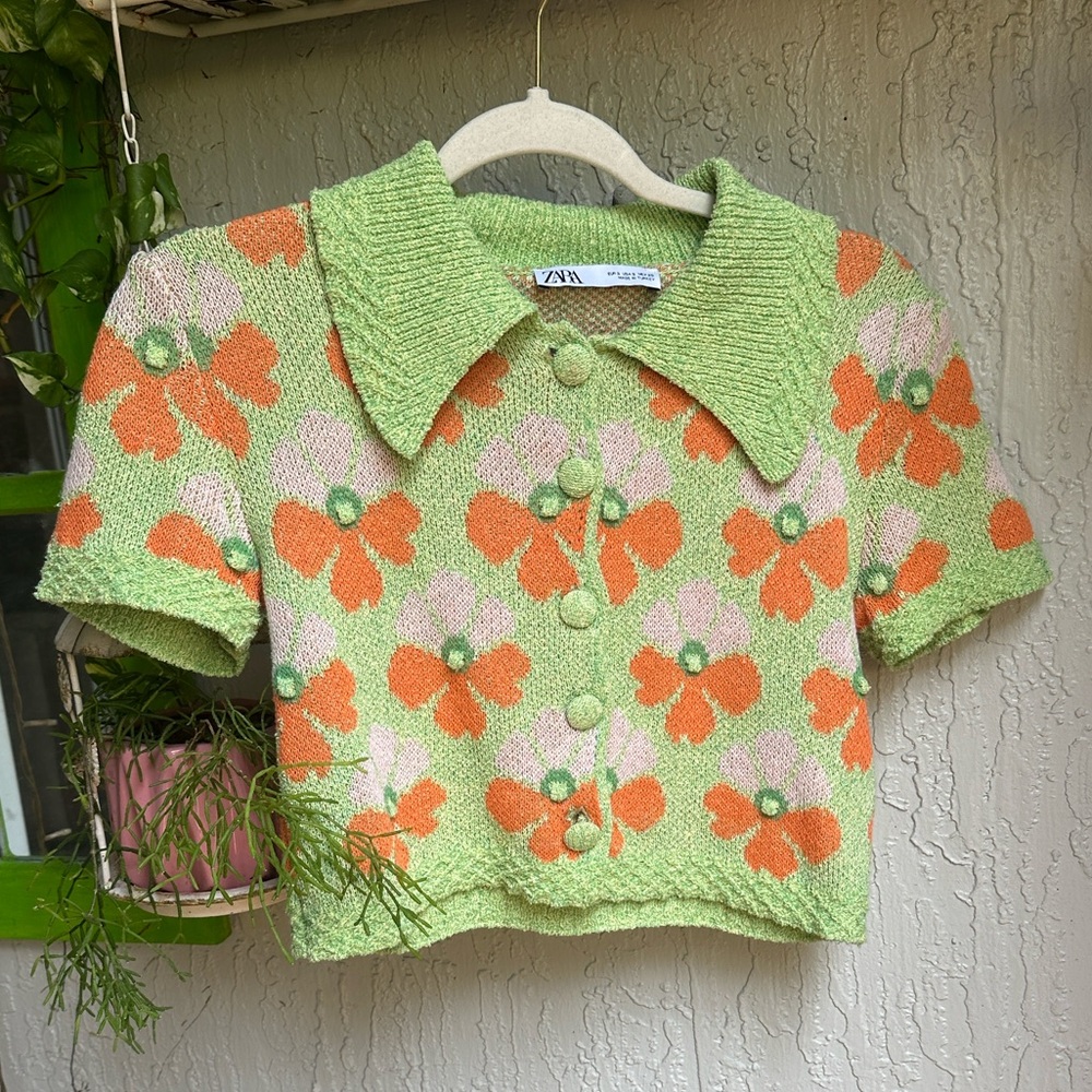 Zara Green Floral Knit Crop Cardigan & Skirt Set with Orange Flowers - Picture 2 of 8